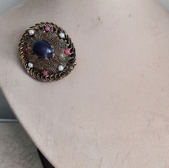 Vintage 60s Signed Austria Filigree Brooch - Picture 10 of 13